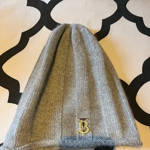 Burberry Hat - Picture 1 of 6